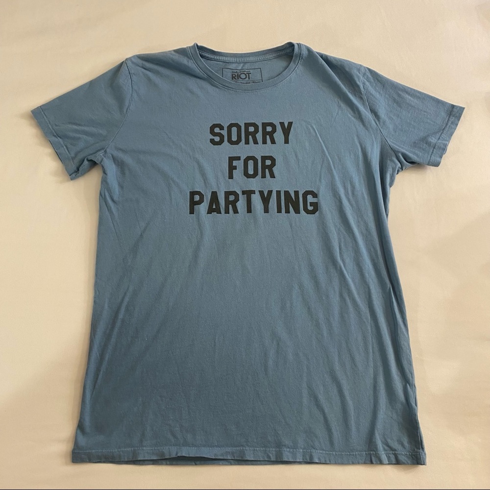“sorry for partying” suburban riot tee / size large